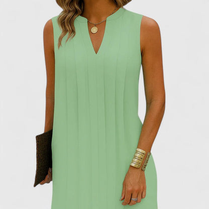 Clarhild | Elegant Flattering Dress With V-Neck