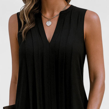 Clarhild | Elegant Flattering Dress With V-Neck