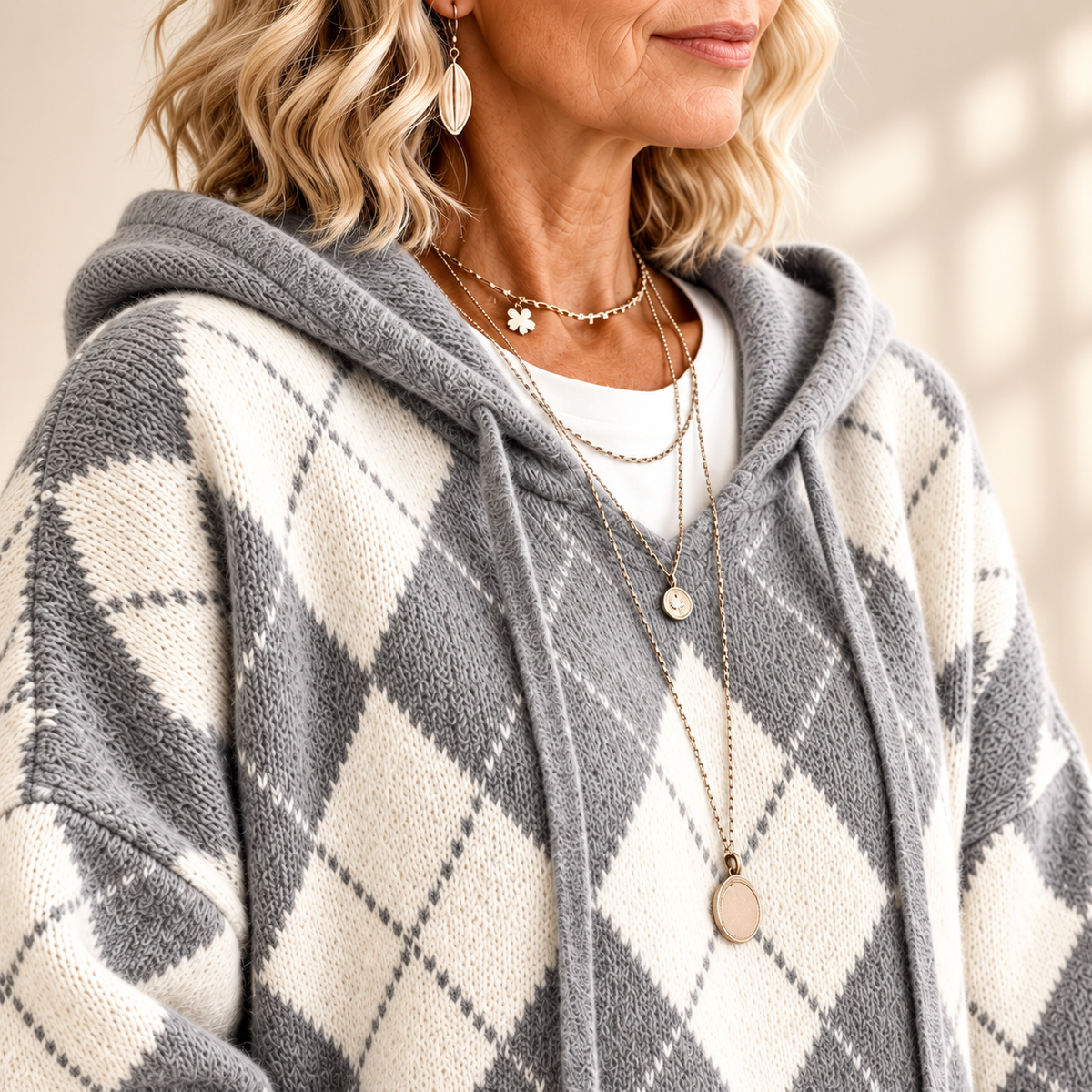 Sylvia | Elegant Argyle Hooded Knitted Jumper